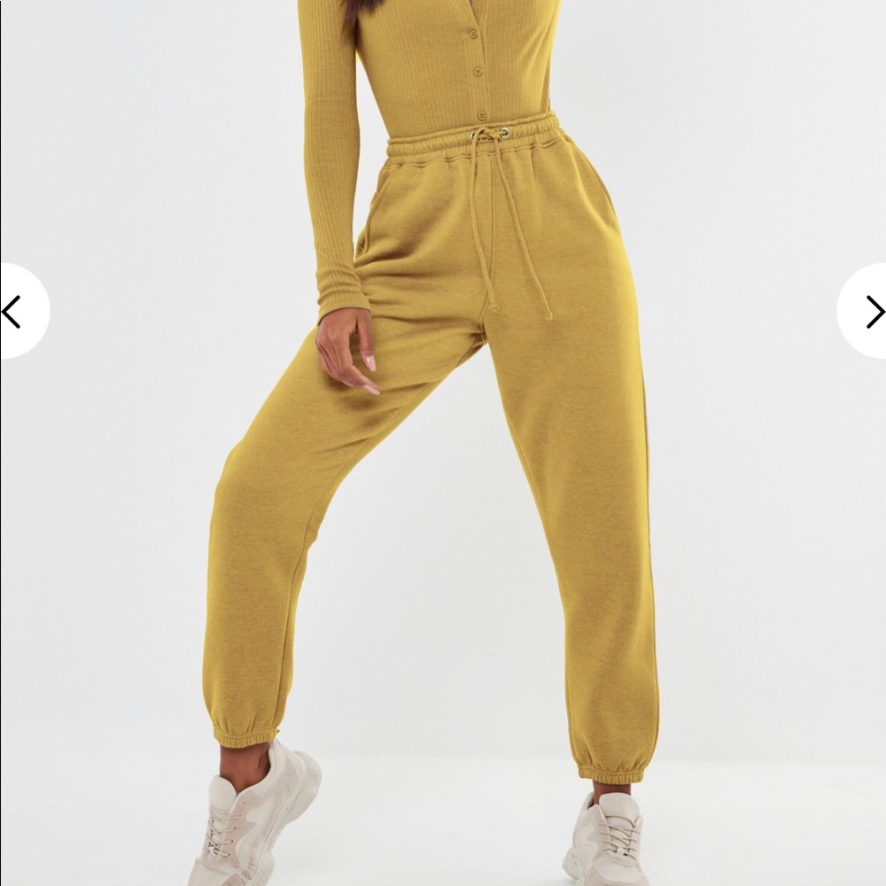 Yellow Oversized 90s Joggers - Picture 1 of 5